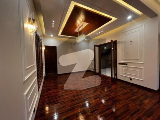 Spacious Prime Location 500 Square Yards House Available For sale In DHA Phase 8