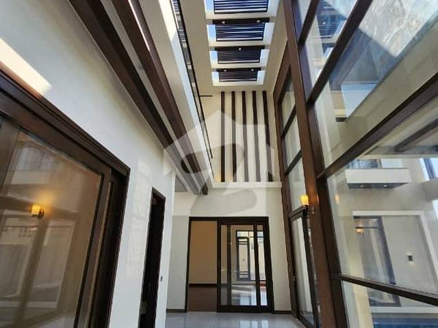 Spacious Prime Location 1000 Square Yards House Available For sale In DHA Phase 6