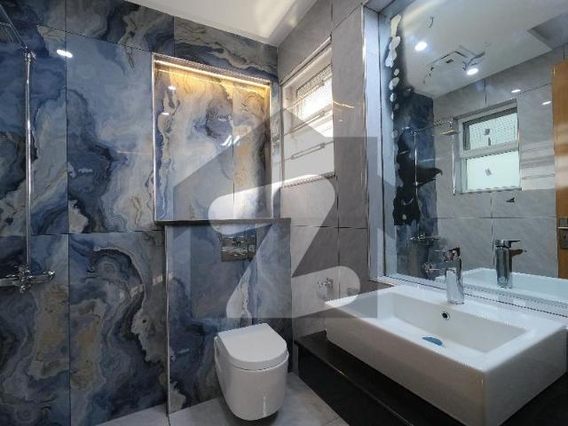 Spacious Prime Location 10 Marla House Available For sale In D 12/1