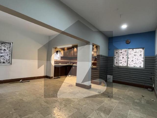 Spacious Prime Location 1300 Square Feet Flat Available For RENT In Gulshan e Iqbal Block 6