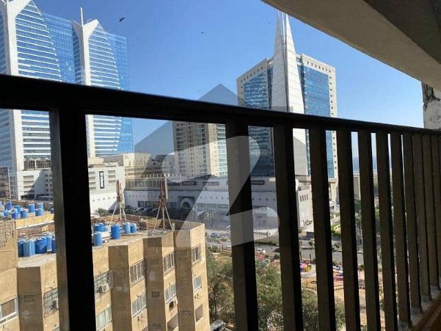 Spacious Prime Location Flat Is Available In Clifton Block 4 For sale