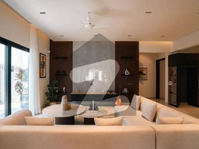 Spacious Prime Location House Is Available For sale In Ideal Location Of DHA Phase 8