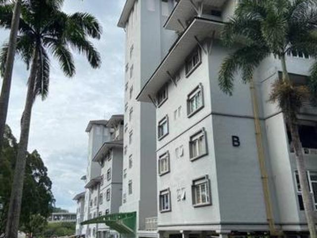 Spacious quiet and lowdensity home in Wangsa Maju near central KL