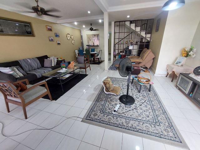 SPACIOUS RENOVATED Double Storey House Taman Sri Andalas Klang