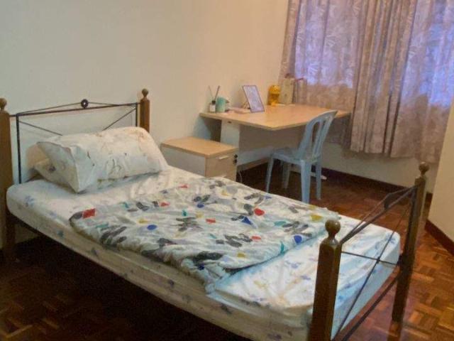 Spacious room at Bandar Utama 4, short distance to MRT bandar Utama