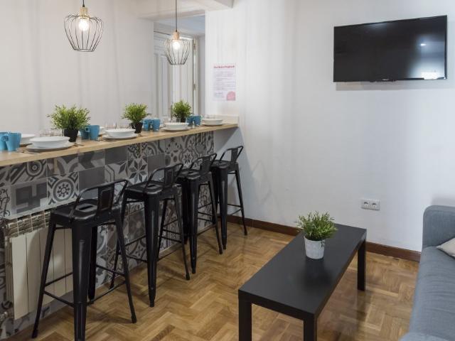 Spacious room in Conde de Romanones