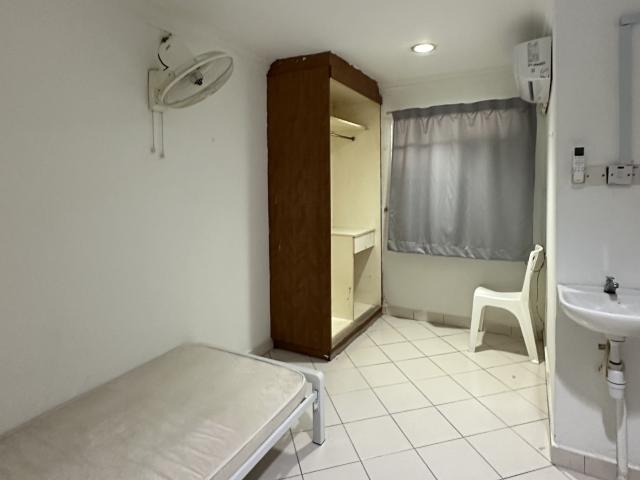 Spacious room in section 1‼️move in immediately with zero deposit‼️