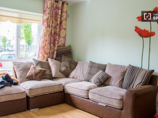 Spacious room in shared apartment in Portersfield, Dublin