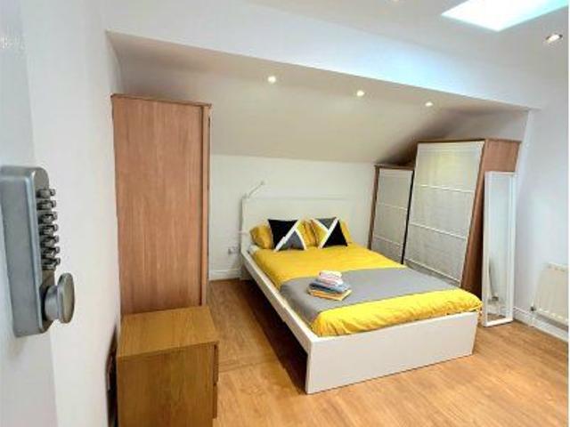 Spacious room in shared apartment in Portersfield, Dublin