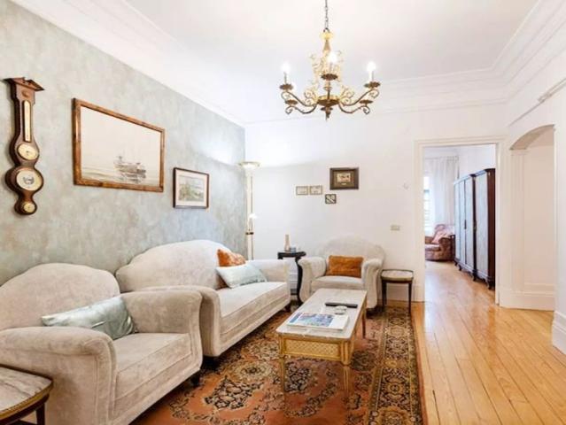 Spacious room in 7 bedroom apartment in Indautxu, Bilbao