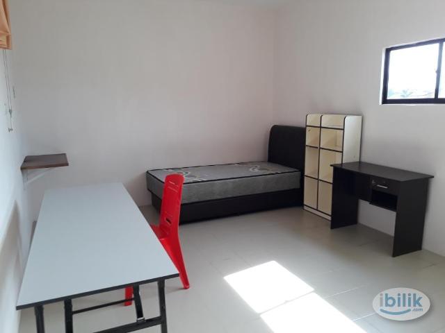 Spacious room with attached Bathroom near HUSM Kota Bharu