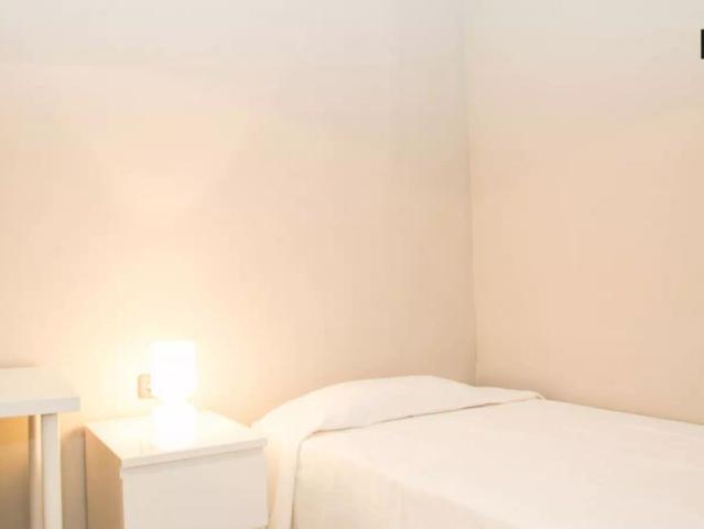 Spacious room with desk in 4 bedroom apartment, El Raval