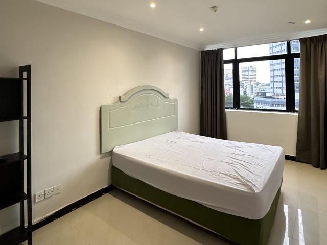 Spacious room with private bathroom @ lrt pudu️‼️move in immediately with zero deposit ‼️
