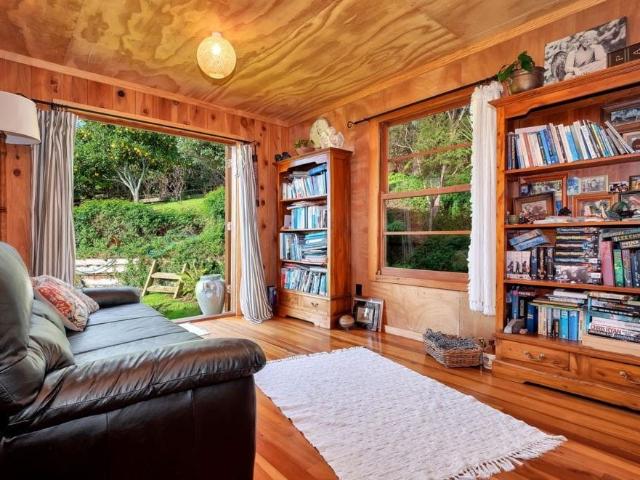 Spacious Rural Family Home with Stunning Views Wainui South Road