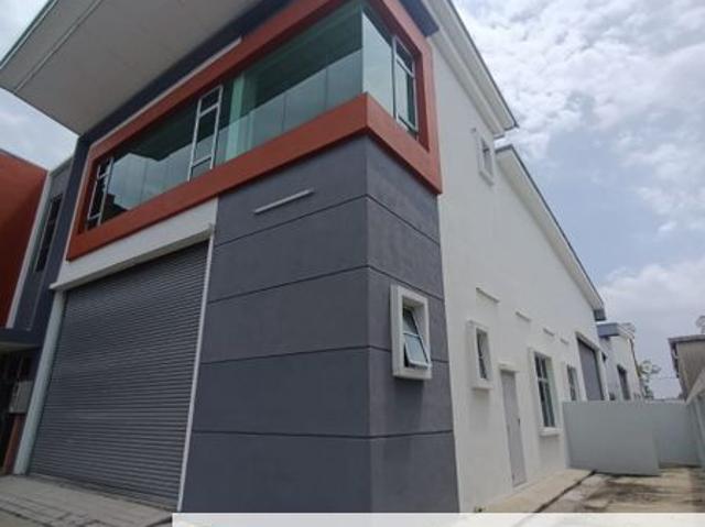 SPACIOUS Semi D Factory with OFFICE @ Taman Angkasa Nuri