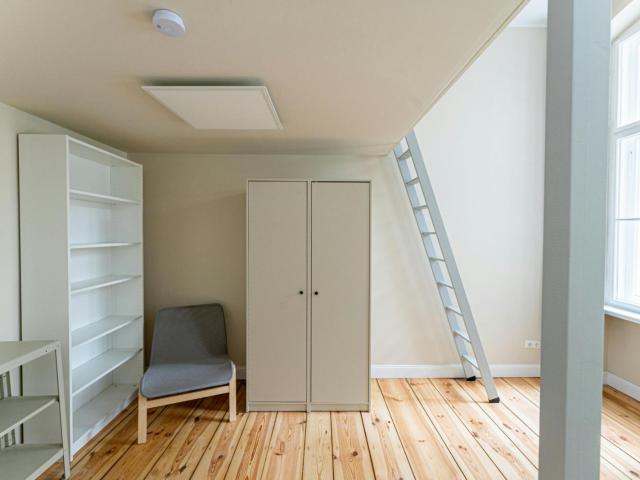 Spacious single bedroom near Technische Universität