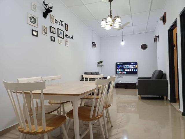 Spacious Single Storey Terrace House 4R 5B For Rent