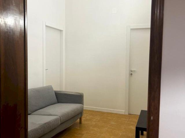 Spacious Single room Via la Farina