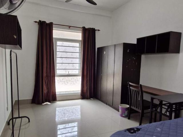 Spacious Single Room Female Onlyat Mutiara Ville, Cyberjaya Walking to Tamarind Square/Cyberjaya Hosp/MMU UOC