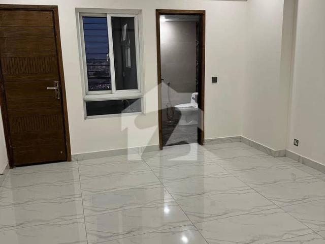 Spacious Slightly Used 3 Bedrooms Apartment For Sale Proper West Open