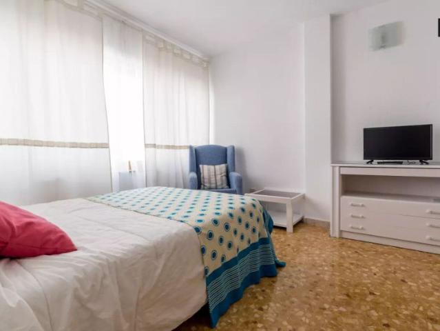 Spacious studio apartment for rent in Ciutat Vella