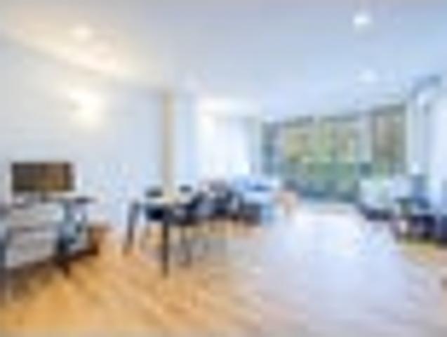 Spacious & Stylish City Living