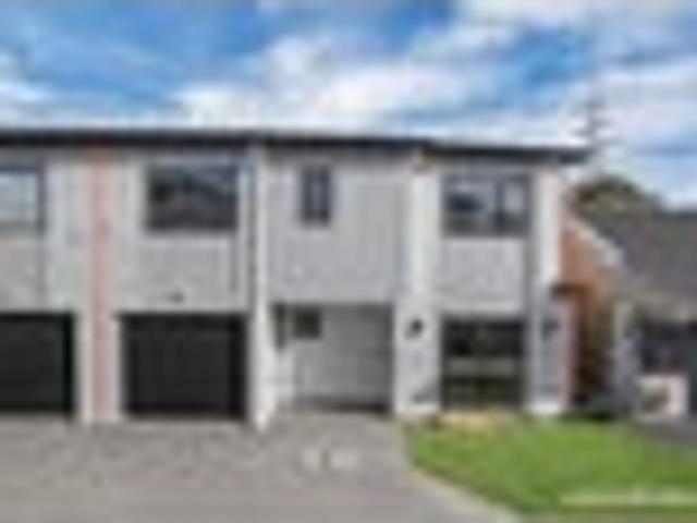 Brand New Beauty – Ready to Move In!