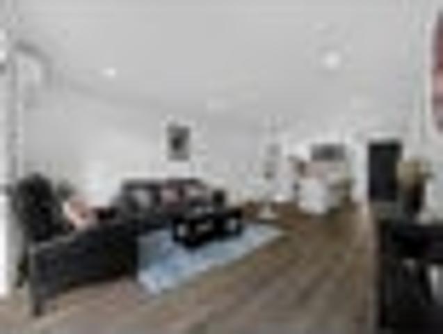 Spacious, Stylish & Superbly Located