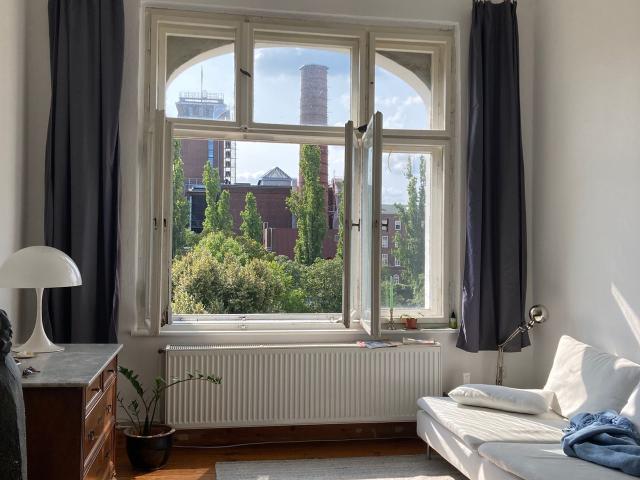 Spacious, sunny 2 room apartment in Neukölln, Berlin Amsterdam Apartments for Rent
