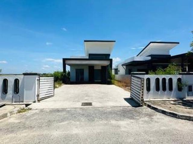 SPACIOUSBanglo Setikat Taman Desa Damai Simpang Empat Alor Setar
