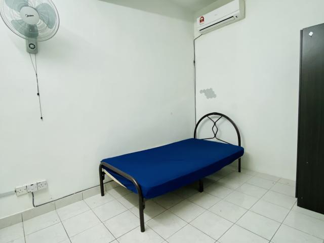 Spacioussss single room at nearby ara damansara bandar utama 12