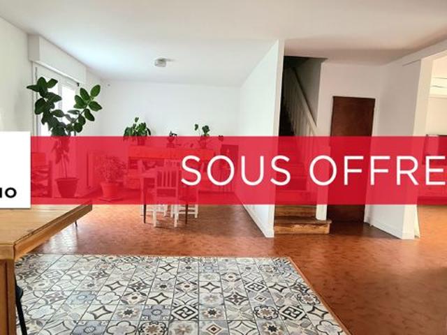 Spacieuse et charmante maison de 5 pièces avec terrasse et garage en centre ville de Dax