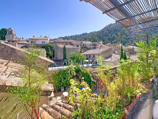 Spacieuse Maison De Village De 180M² Avec Patio Et Terrasse 180m² Robion