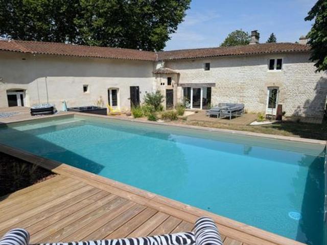 Spacieuse maison esprit Loft en bord de Sèvre