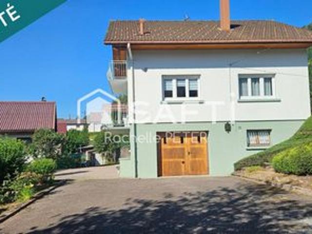 Spacieuse maison familiale avec vie de plain pied, proche du centre de Cornimont !