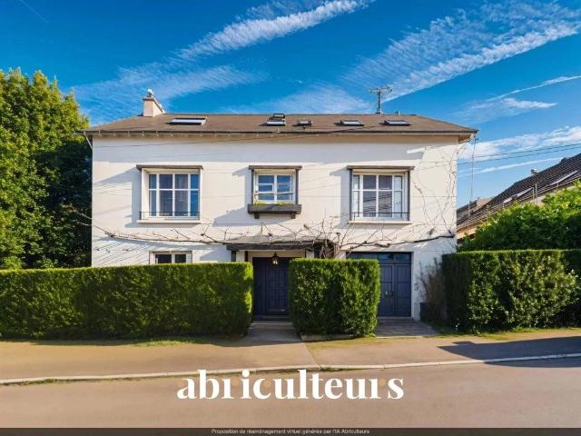 Spacieuse maison familiale de 230 m² – 7 chambres Garage. 230m² Nantes