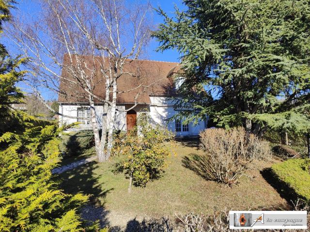 Spacieuse maison sur la commune de Chambon sur Voueize 132m² Chambon sur Voueize