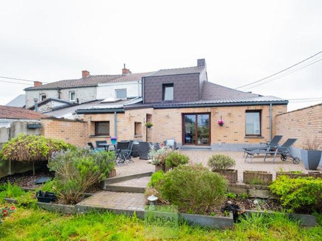 Spacieuse maison 3 façades/4ch/garage/terrasse/jardin