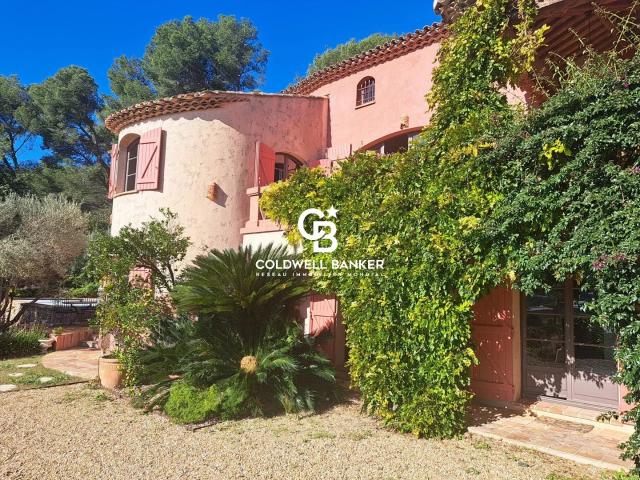 Spacieuse villa vue dégagée 83320 Carqueiranne