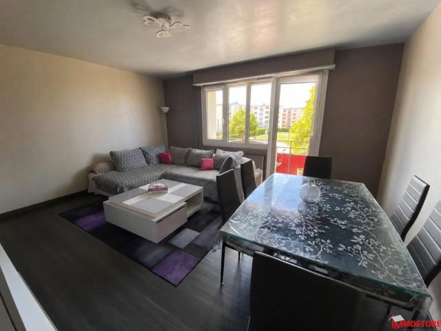 Spacieux 3 pièces avec balcon, garage et cave à Huningue