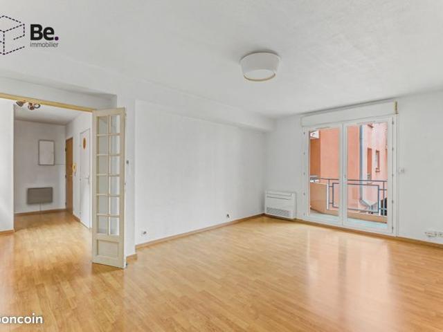 Spacieux T3 avec balcon et place de parking