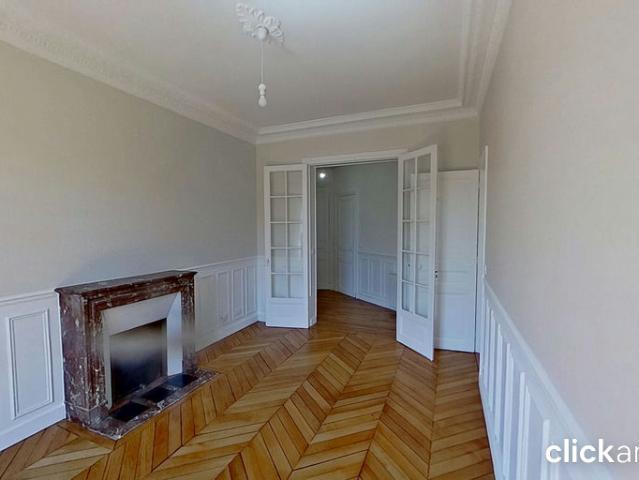Spacieux T3 de 66 m² au cœur du quartier Grenelle !