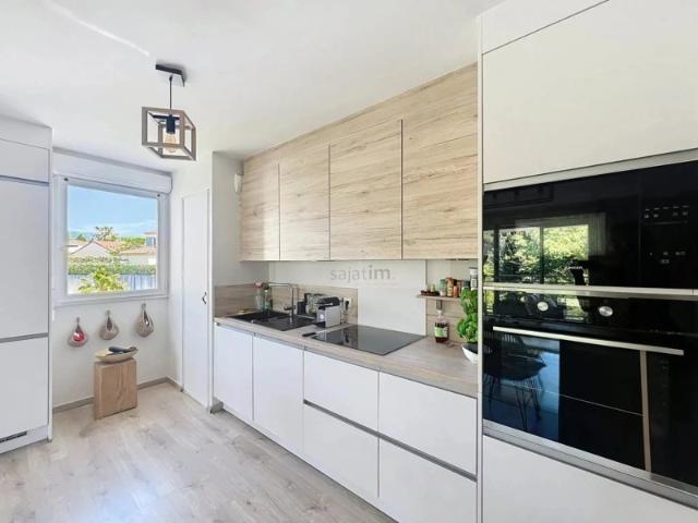 spacieux T3 de 75 m² avec une grande TERRASSE OUEST