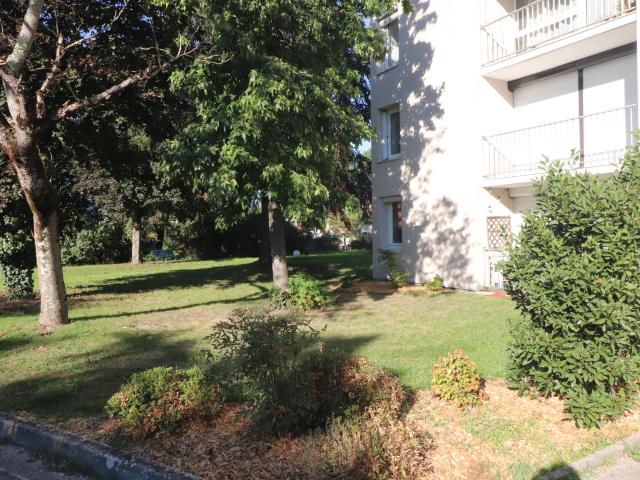 Spacieux T3 lumineux avec balcon et parking