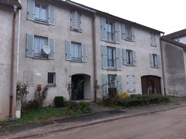 SPACIEUX T2 ETAT NEUF PROCHE CENTRE ST LOUP SUR SEMOUSE