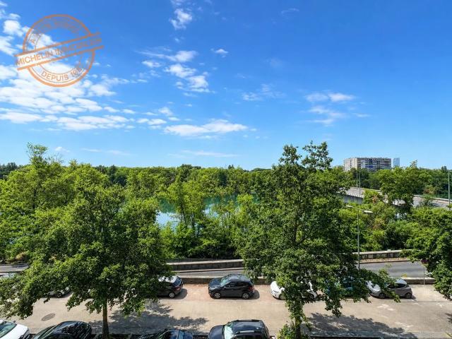Spacieux T2 meublé de 71 m² – Caluire et Cuire Limite Lyon 4ème