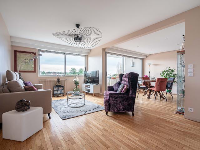 Spacieux T5 de 143m2, 6 pièces, 4 chambres, à Caluire