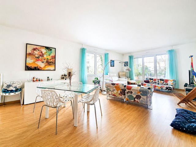 Spacieux Appartement 5 Pièces 117 m² Courbevoie+ Véranda+Terrasse +Cave