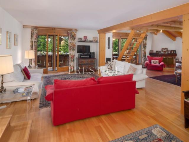 Spacieux appartement 5½ pièces à Crans face au golf