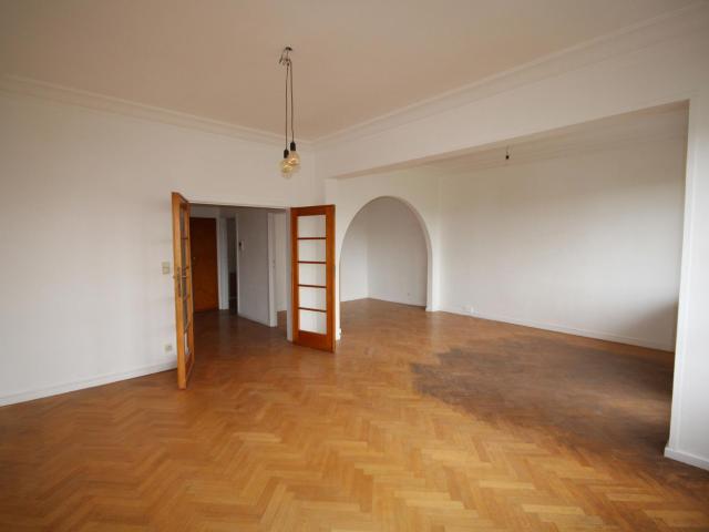 Spacieux appartement 3 ch. avec 2 terrasses à 1040 Etterbeek • Loyer: 1 500 €